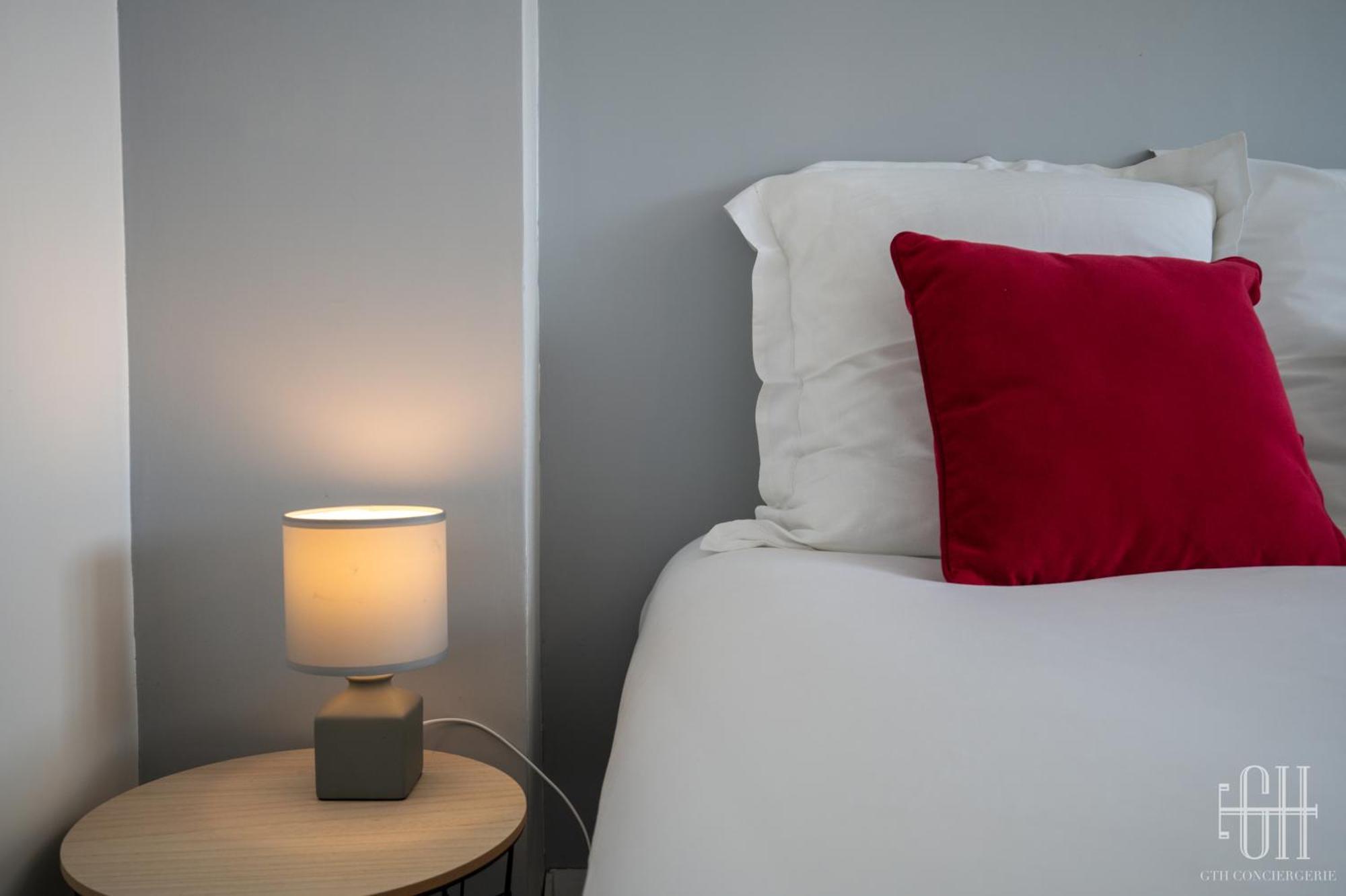 Le Qg Apartment Тур Екстериор снимка