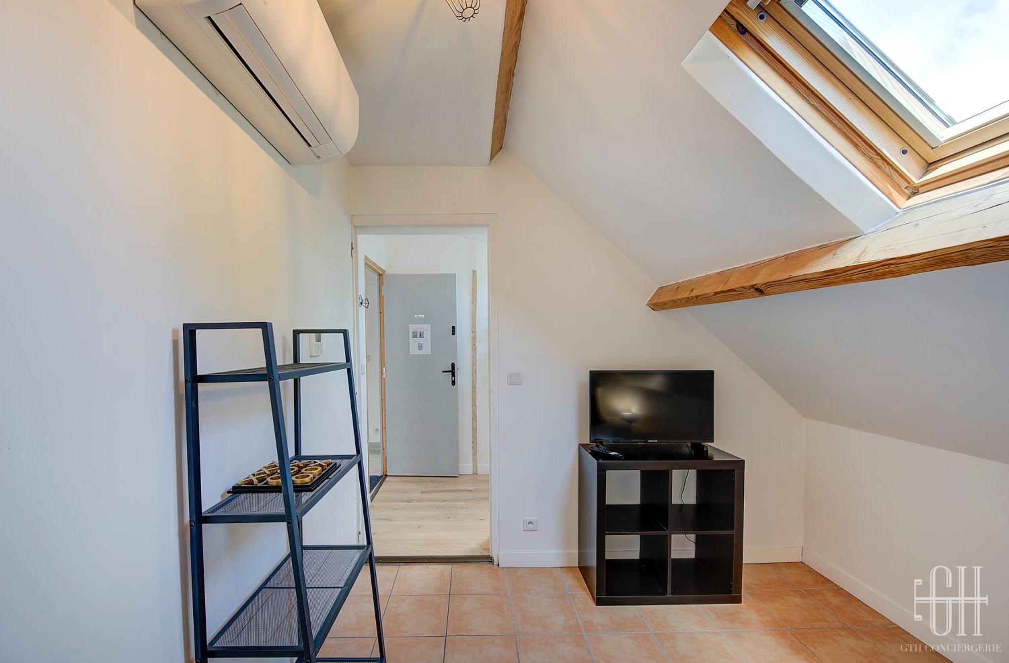 Le Qg Apartment Тур Екстериор снимка